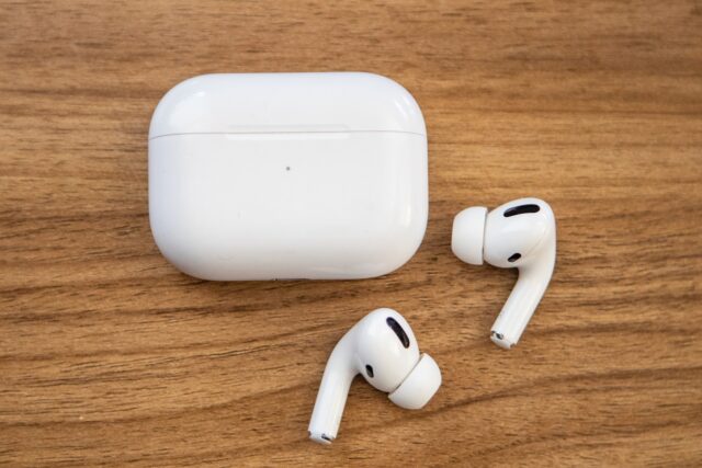 AirPod Features