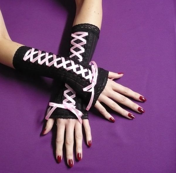 candy_goth_arm_warmers_by_estylissimo