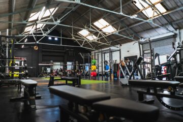 CrossFit Gyms vs Traditional Gyms